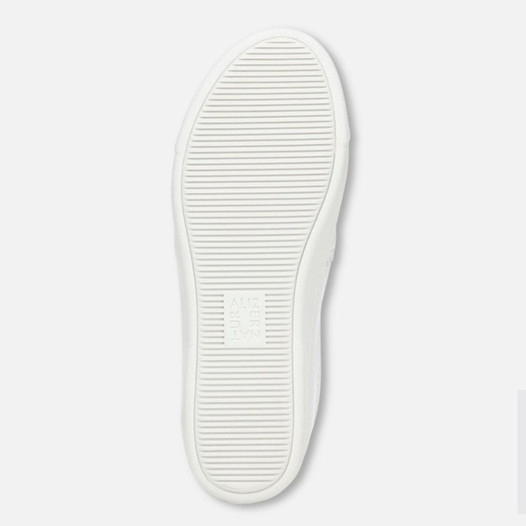 Naturalizer Marianne slip on sneakers shoes sz 6.5W nwob - Picture 7 of 7